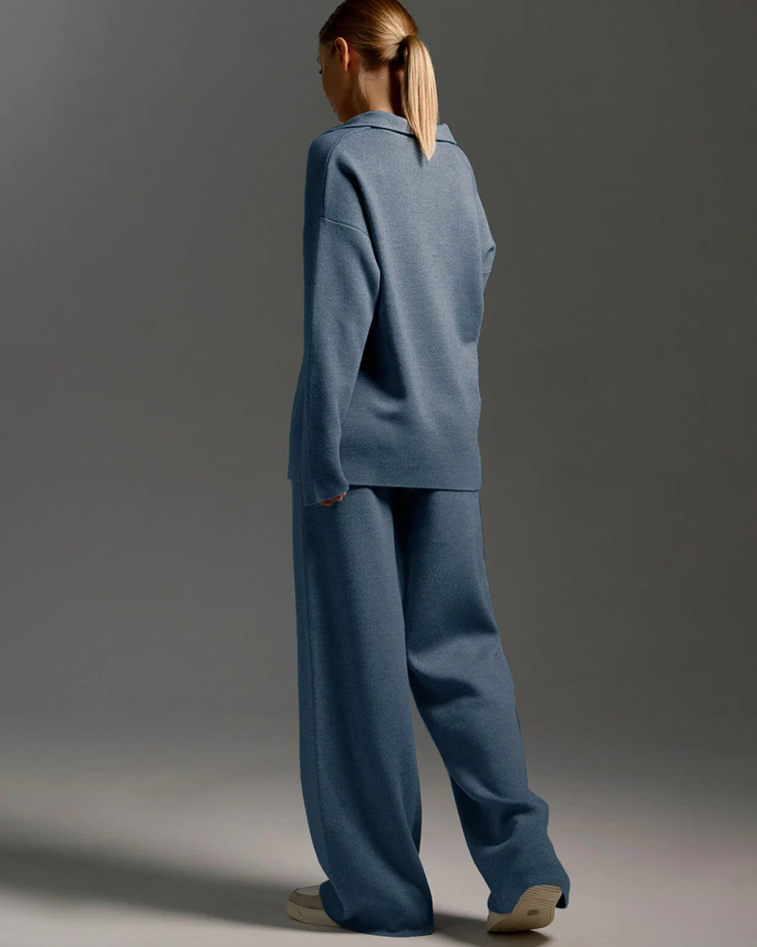 Conjunto de 2 Peças para Mulher, Hoodie com Gola tipo Polo e Calças de Perna Larga