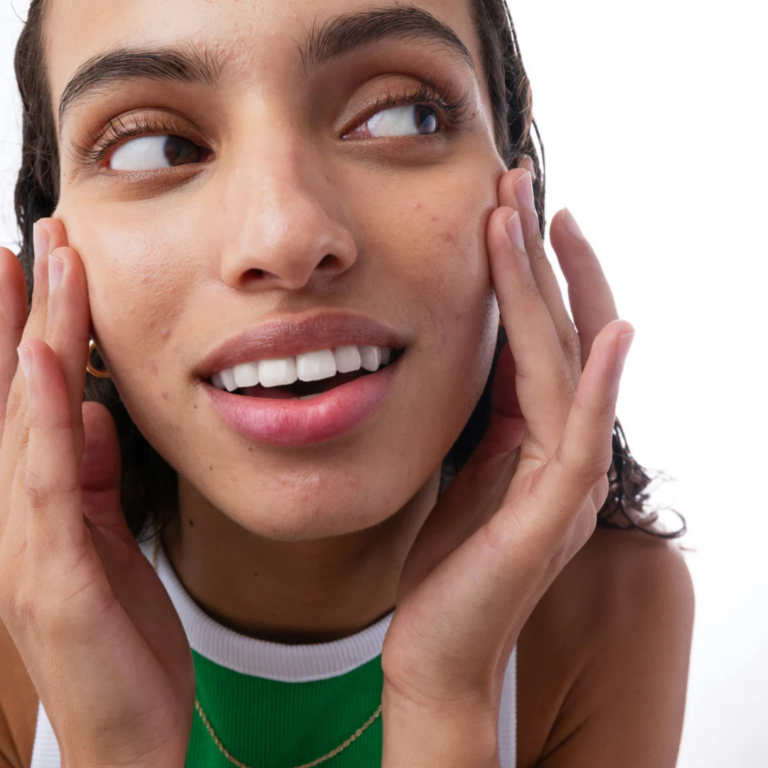 Máscara em Barra para Pele Clara com Argila Verde + Prebióticos