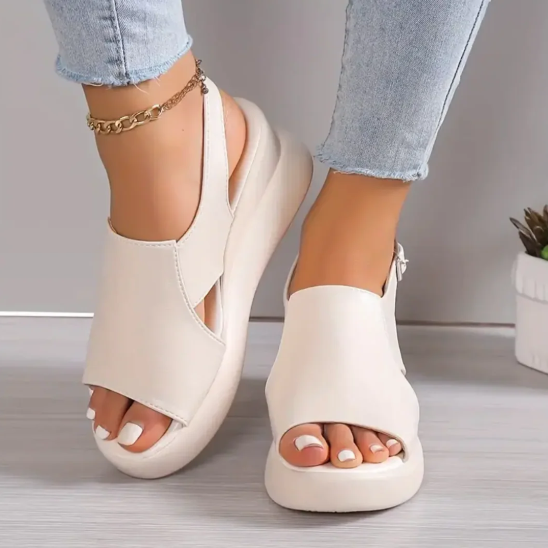 Sandálias ortopédicas de biqueira aberta com plataforma e duplo encaixe