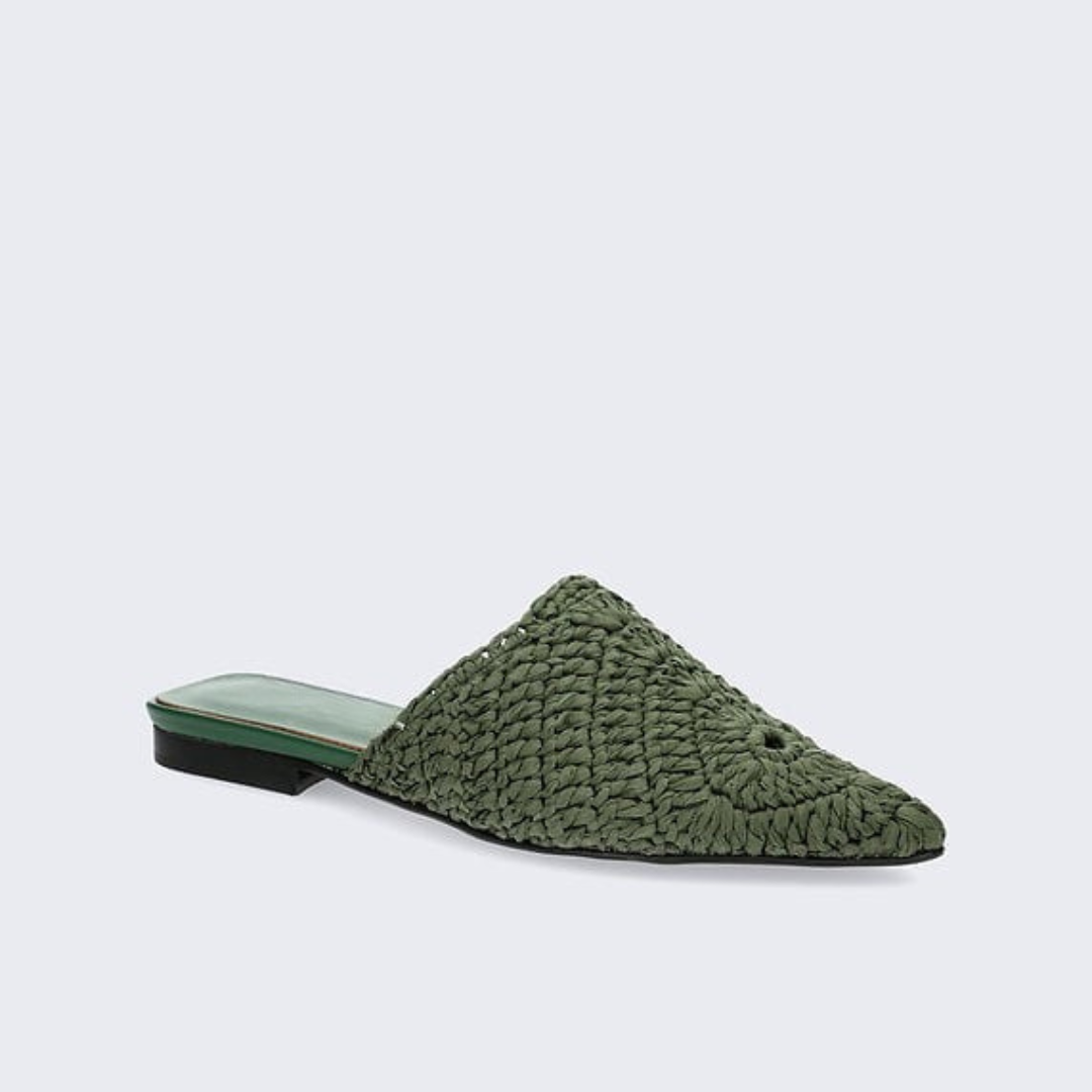 Sandálias rasas de croché com estilo Boho