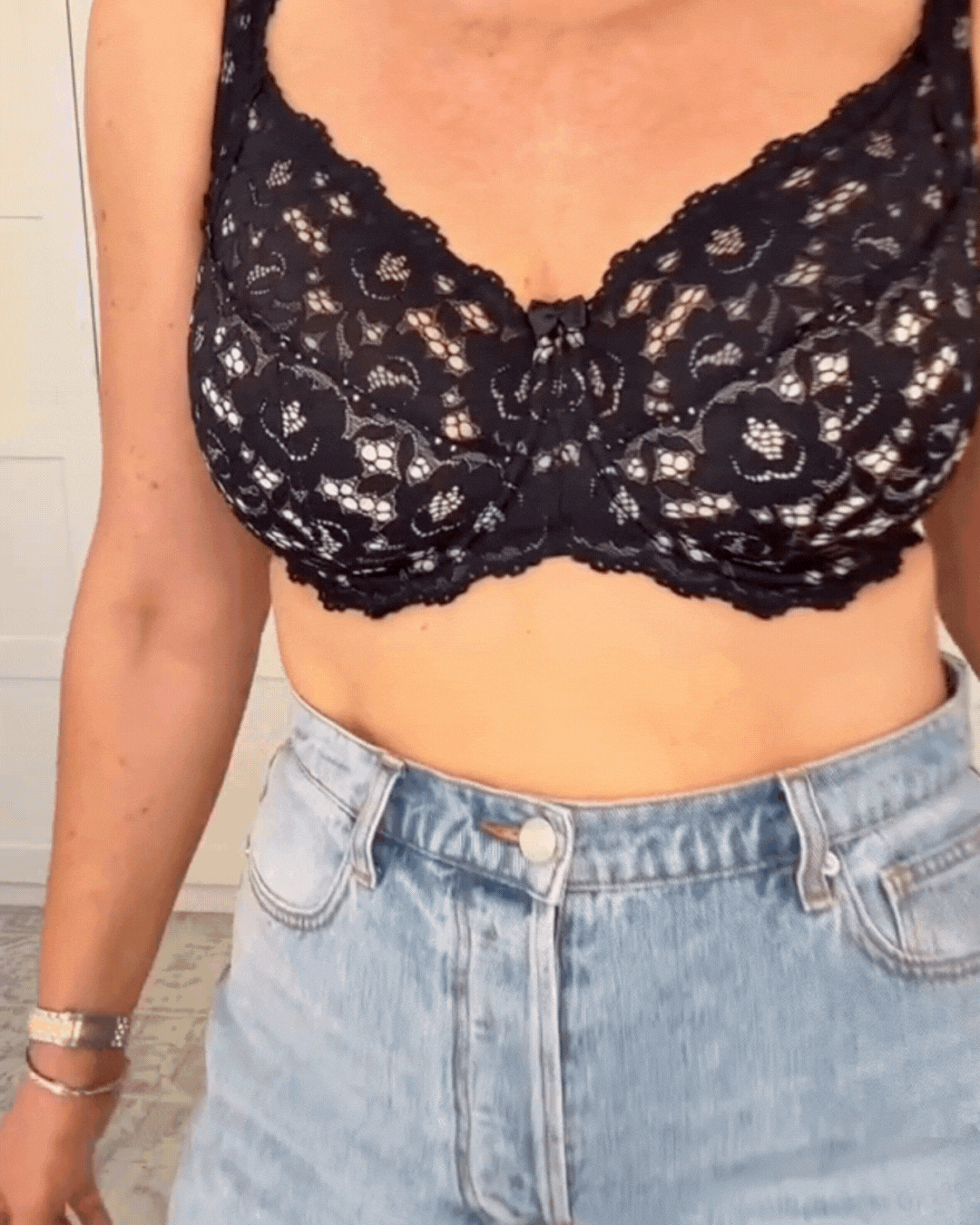 Sutiã de renda com aro e copa completa (OFERTA 2X1)