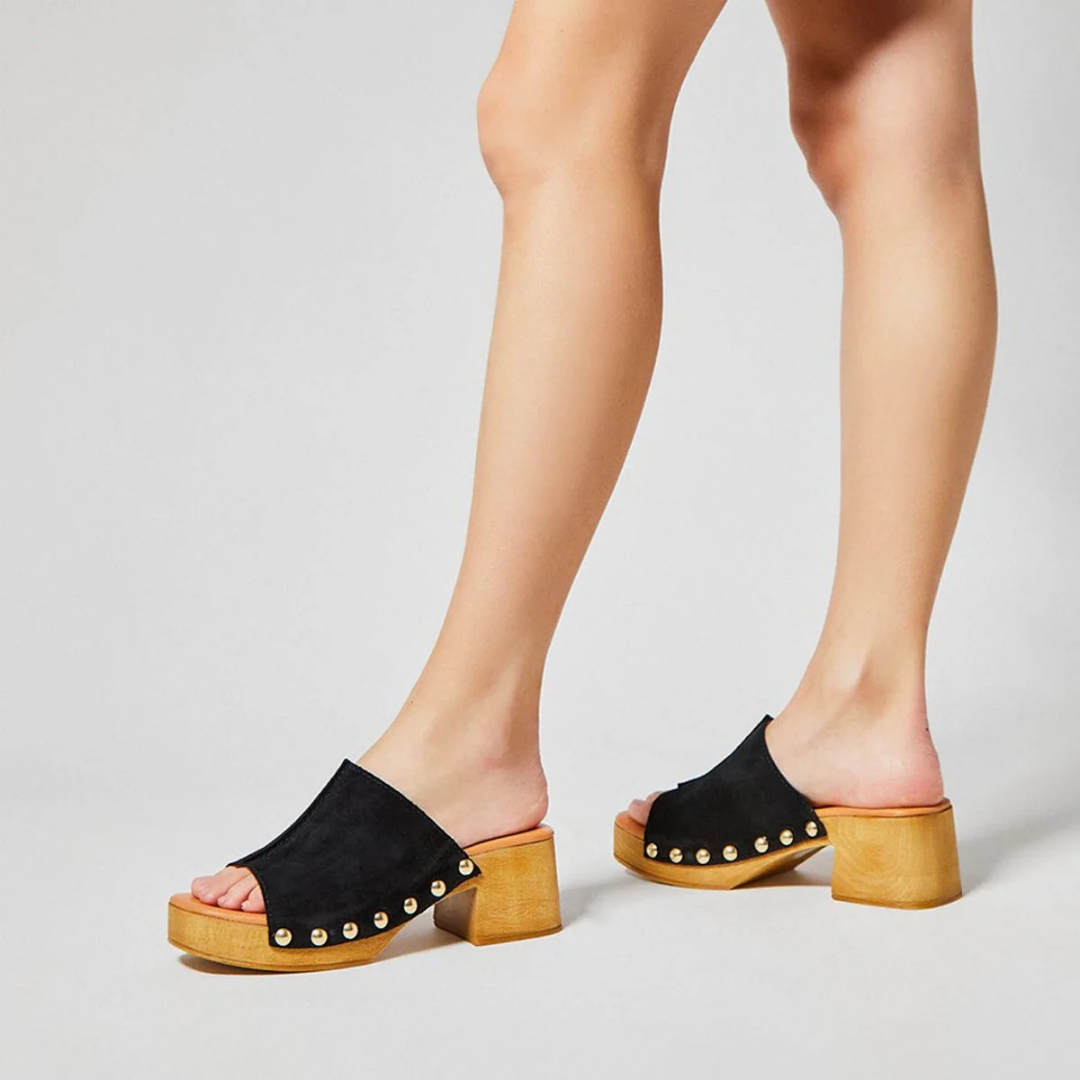 Sandálias de couro para mulher com plataforma e salto médio em couro