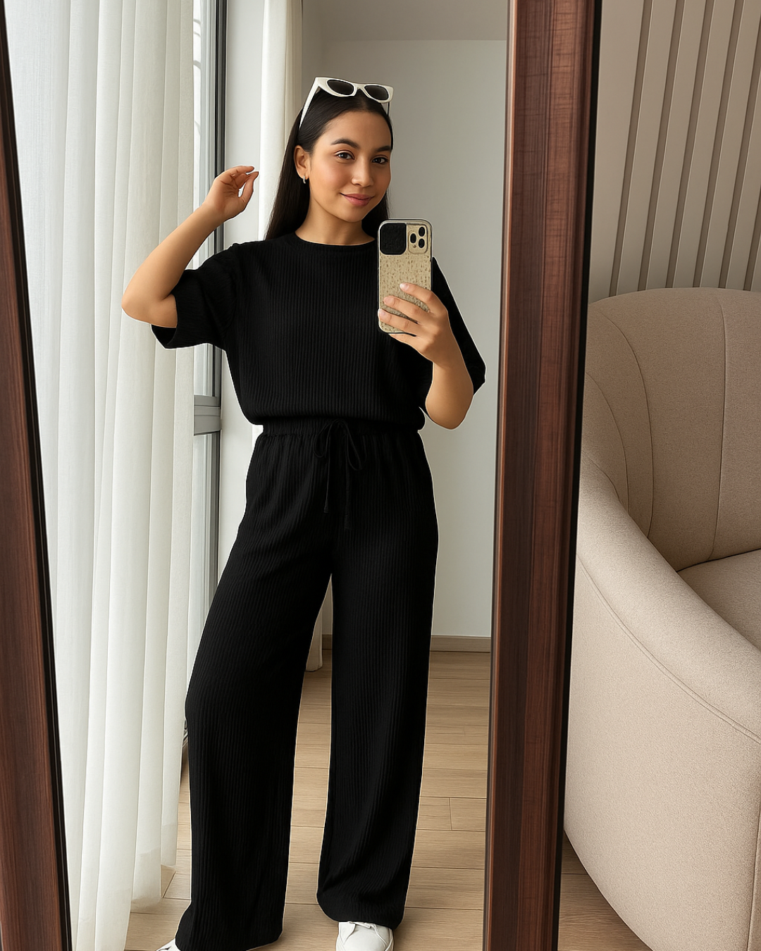 Conjunto de Duas Peças com Textura Canelada e Calças Palazzo