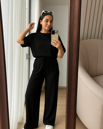 Conjunto de Duas Peças com Textura Canelada e Calças Palazzo