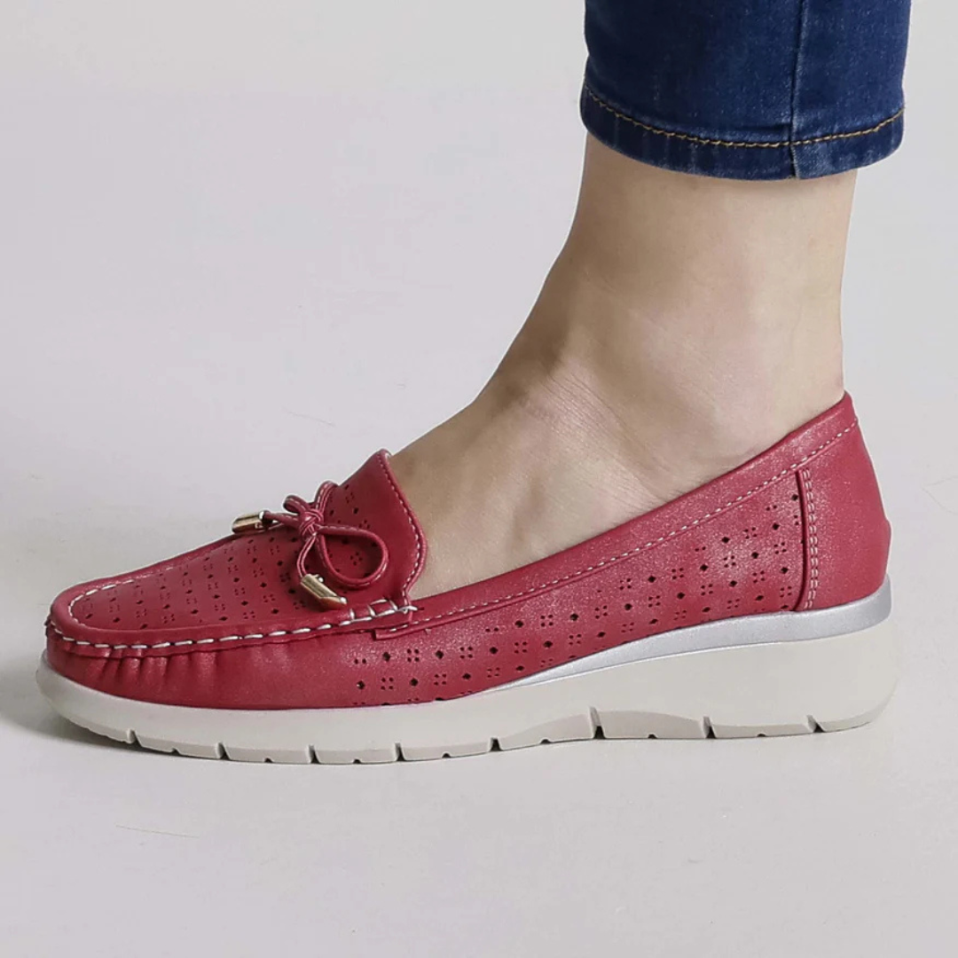 Mocassins de Couro Respiráveis com Cordões para Mulher