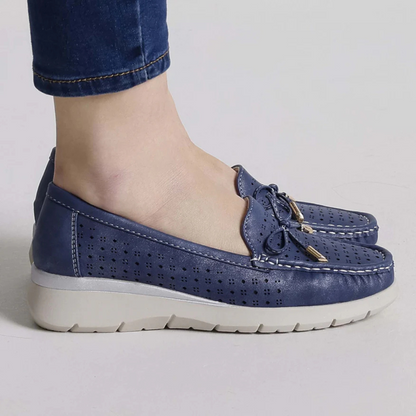 Mocassins de Couro Respiráveis com Cordões para Mulher