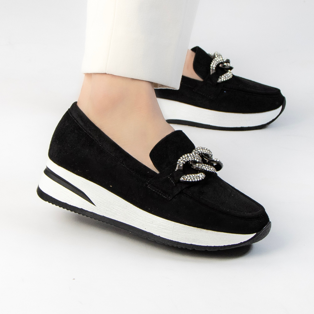 Mocassins com Pormenores de Fivela Dourada para Mulher