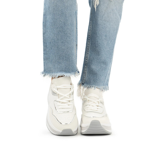 Sapatos de plataforma confortáveis e casuais para mulher com sola grossa