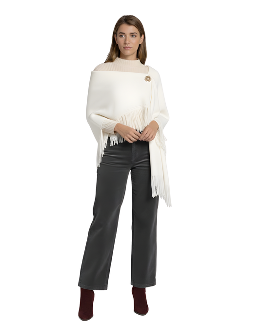 Capa com Franjas Elegante e Versátil para Mulher