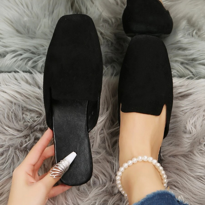 Sapatilhas de Camurça Preta para Mulher com Design Minimalista e Palmilha Almofadada