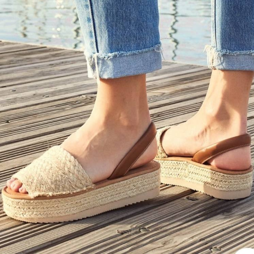 Sandália menorquina de juta com sola de plataforma
