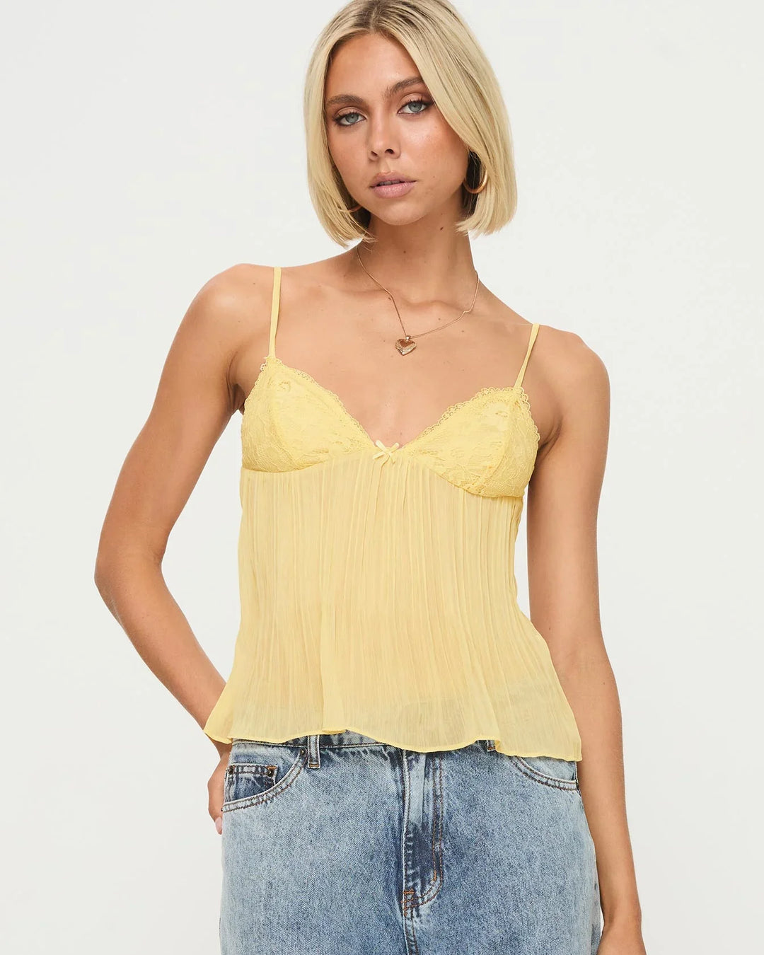 Top de Renda e Chiffon Plissado com Alças Finas