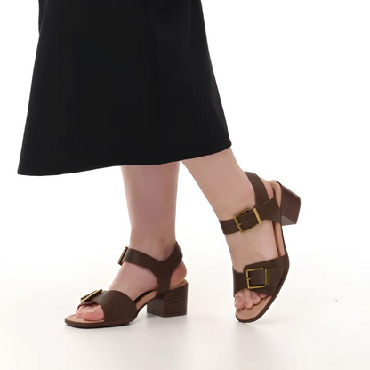 Sandálias de Salto Largo com Biqueira Quadrada