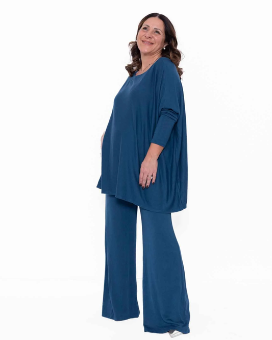 Conjunto amplo e fluido de duas peças para mulher