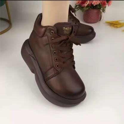 Botas Curtas de Couro com Forro Interior de Lã para Mulher