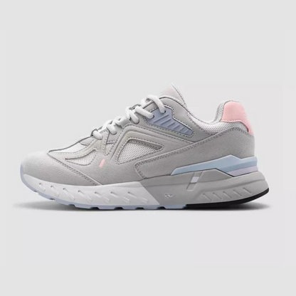 Sapatos de Desporto para Mulher com Amortecimento e um Design Moderno