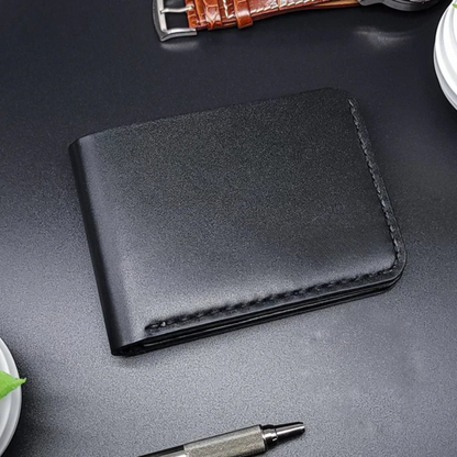 Carteira de couro com design elegante e costuras reforçadas