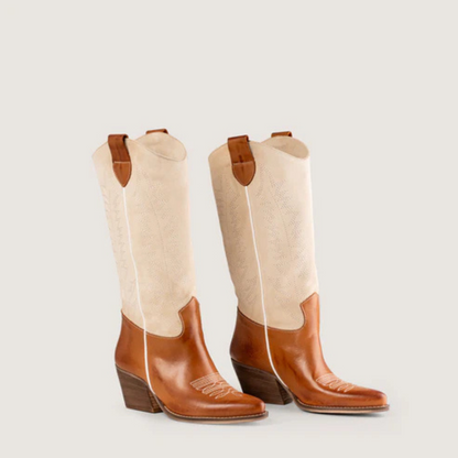 Botas Femininas de Couro Bicolor com Salto Médio e Biqueira Fina