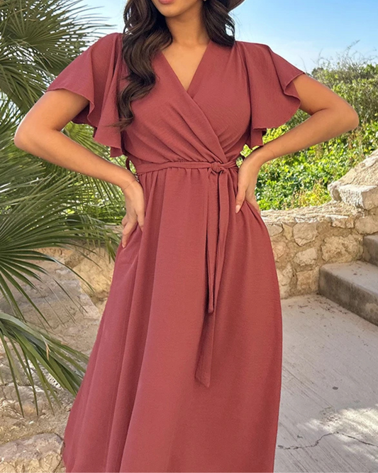 Vestido casual com decote em V, ajuste elástico e laço a condizer