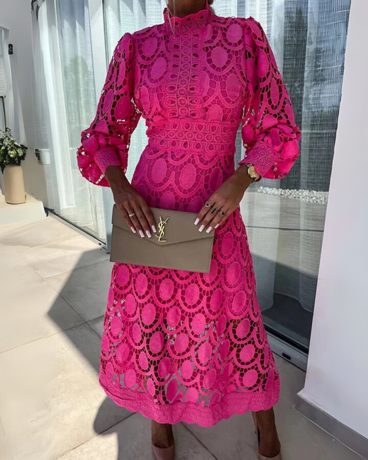 Vestido longo de renda com mangas estilo farol