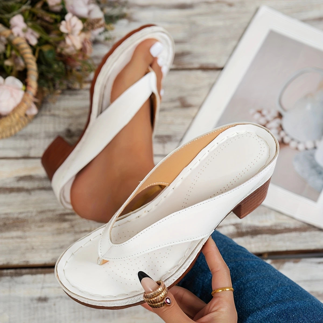 Sandálias de salto alto para mulher