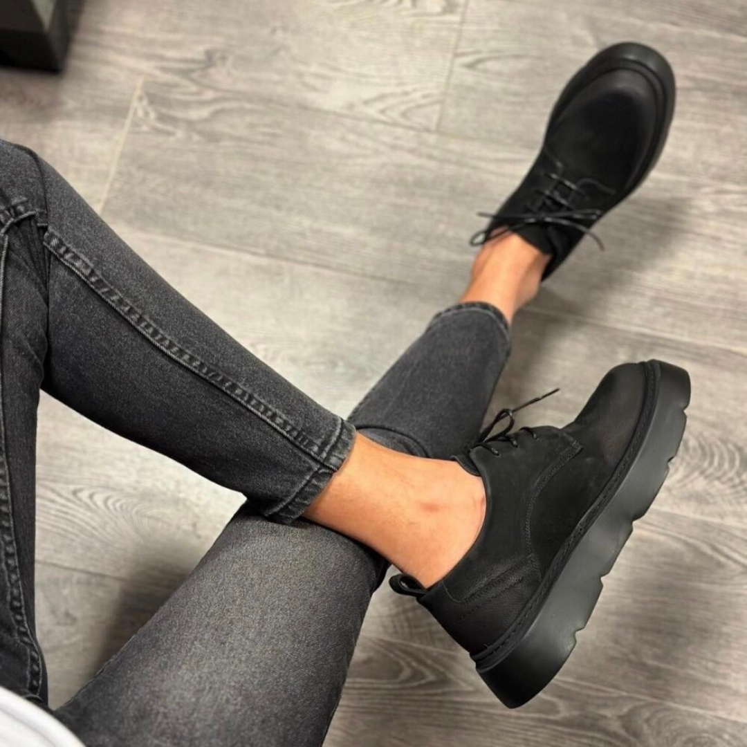 Sapatos casuais ortopédicos de camurça para homem com sola antiderrapante