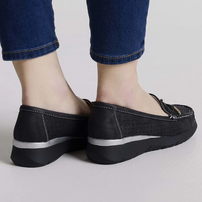 Mocassins de Couro Respiráveis com Cordões para Mulher