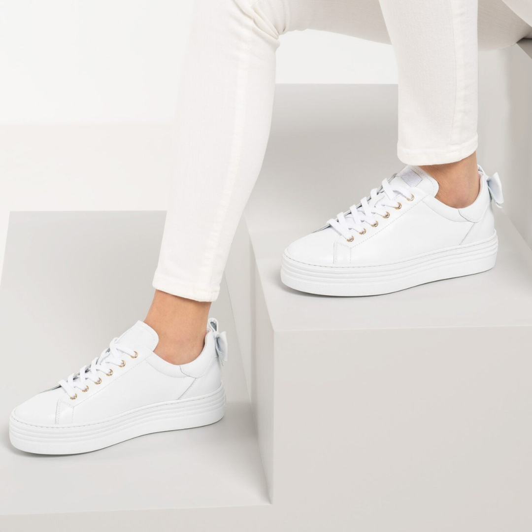 Saltos Altos Femininos com Laço