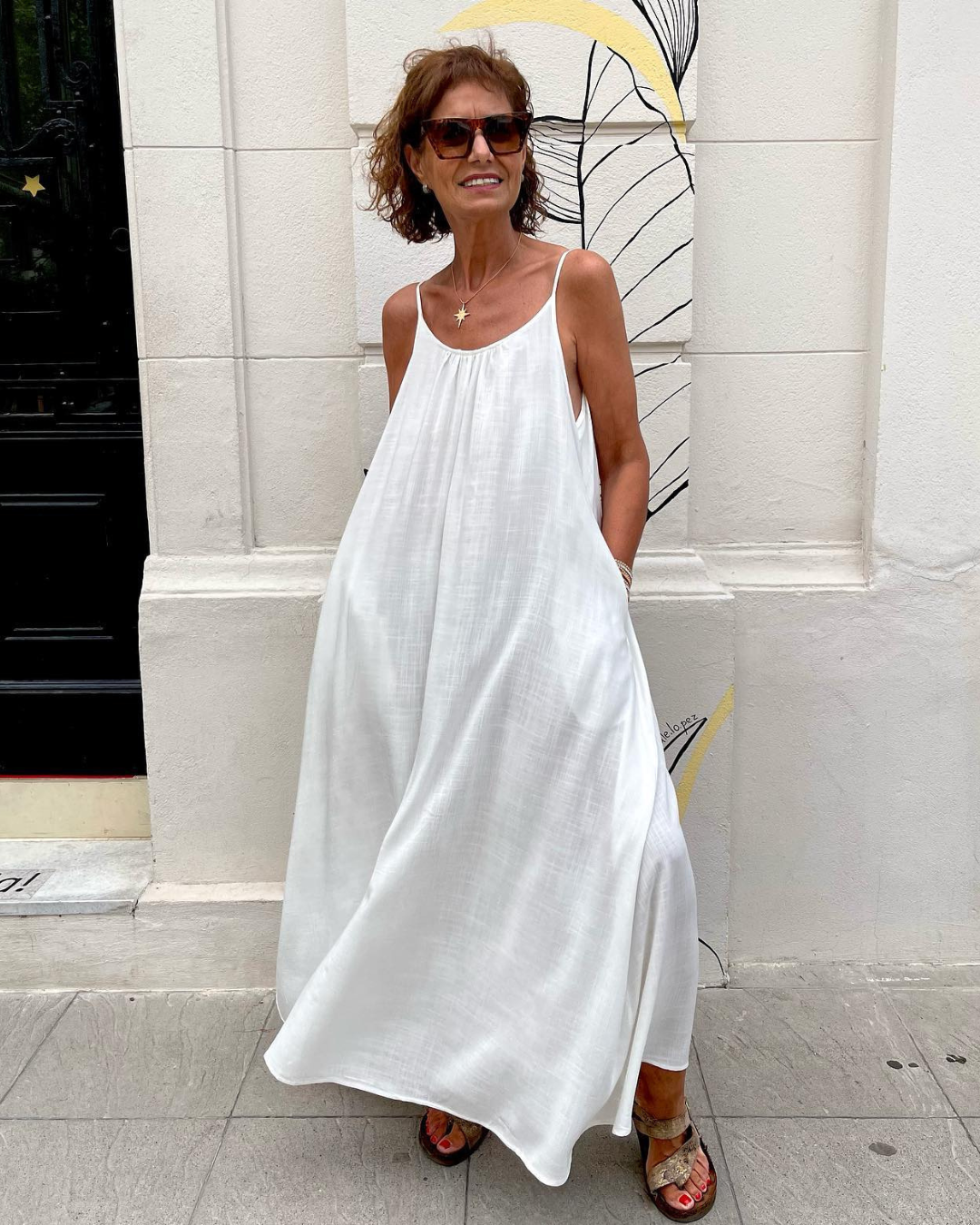 Vestido camisola com costas nuas