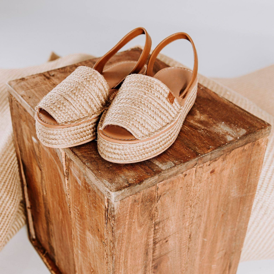 Sandália menorquina de juta com sola de plataforma