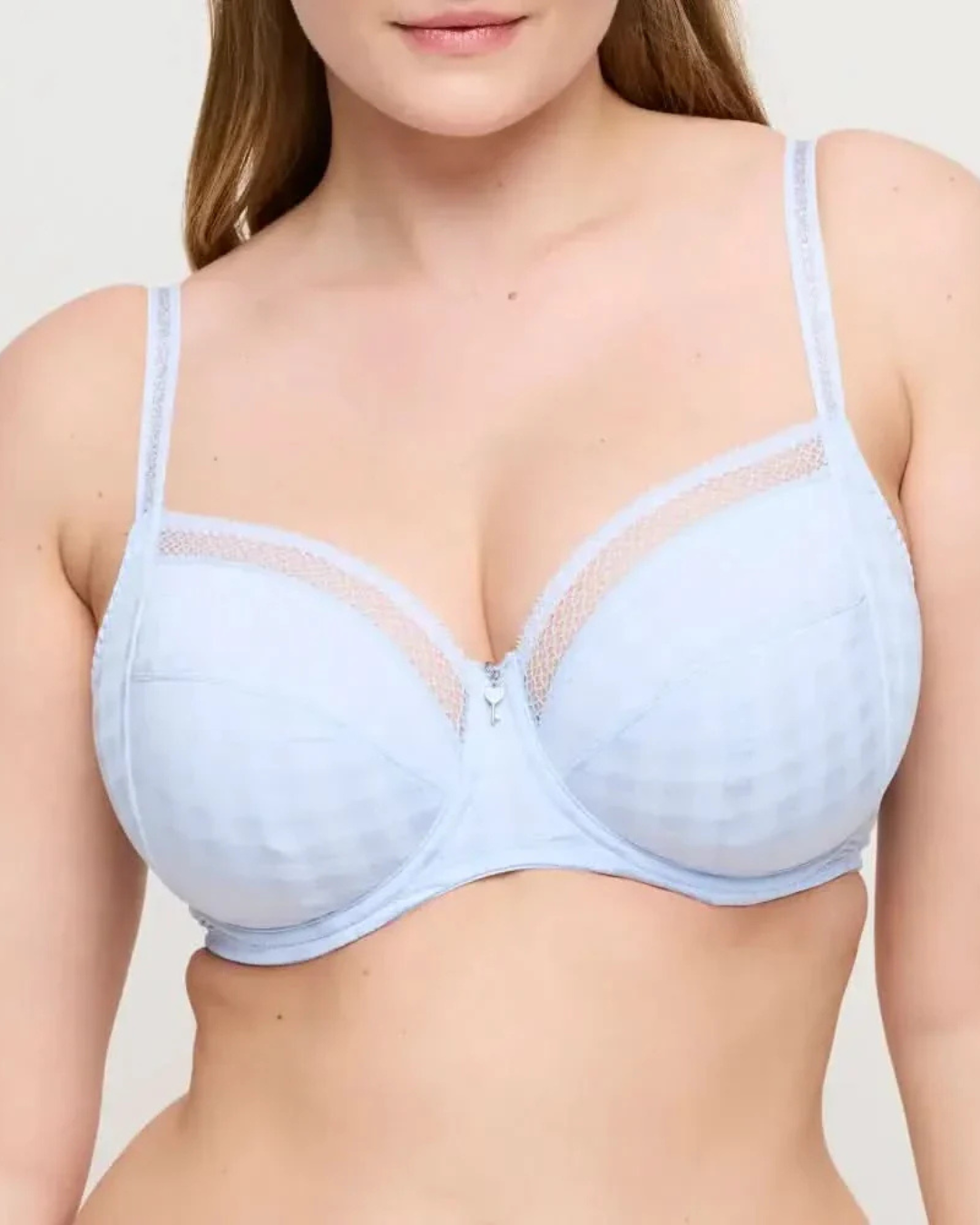 Soutien com aros e copa cheia (EM PROMOÇÃO 2X1)