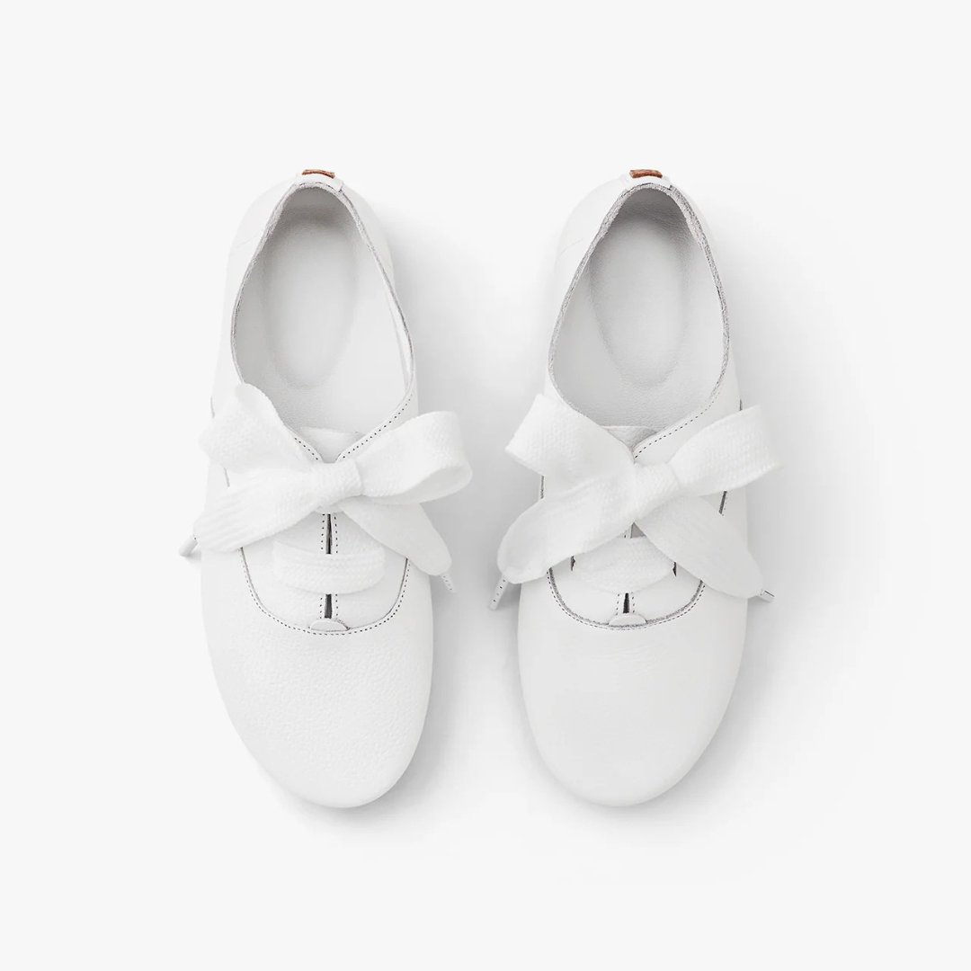 Calçado em Pele e Sola Flexível para Mulher