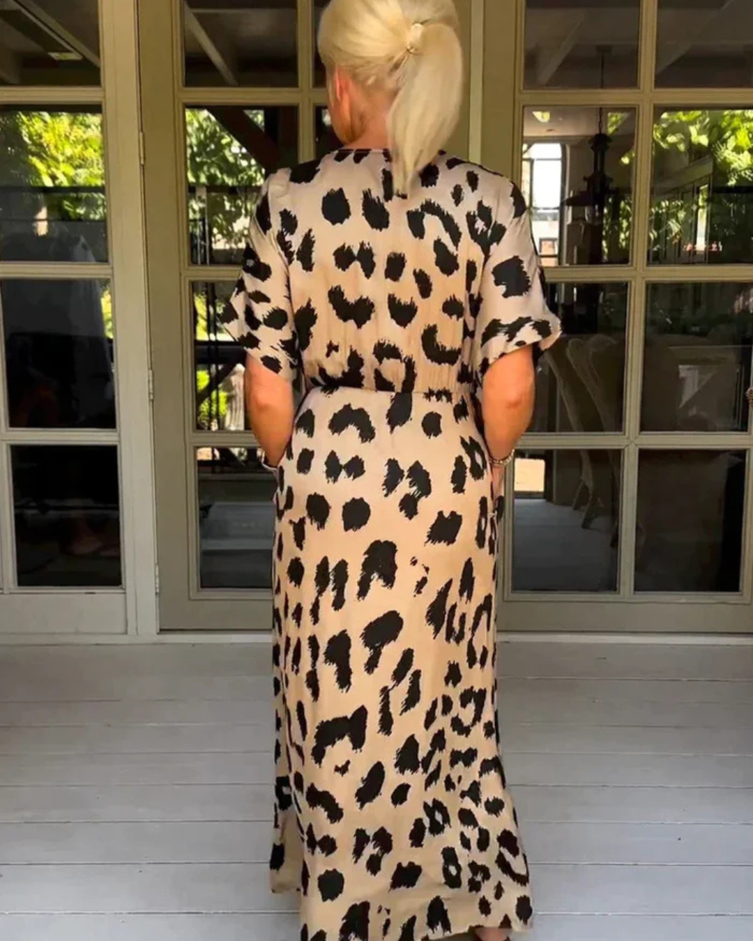 Vestido Maxi Feminino com Estampado Animal Moderno