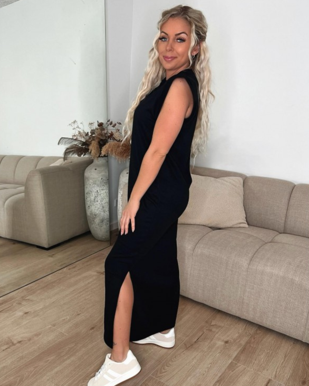 Vestido Longo Básico de Verão com Alças Elegância e Conforto para o Dia a Dia