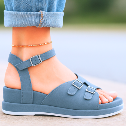 Sandálias femininas com ajuste duplo de fivela