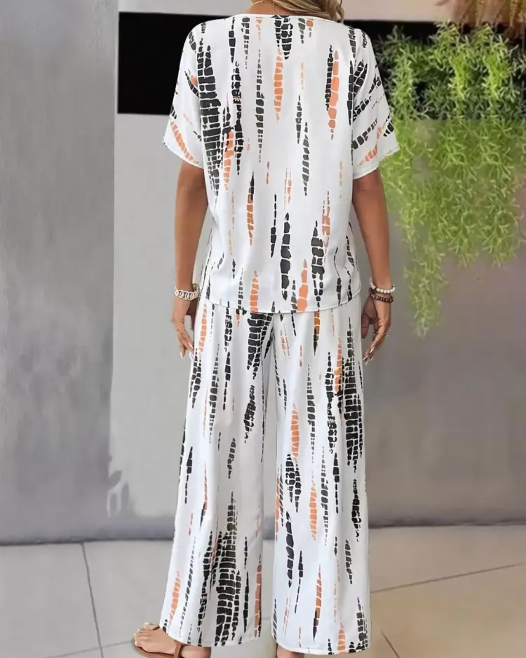 Conjunto casual de duas peças para mulher com estilo boémio e gola redonda