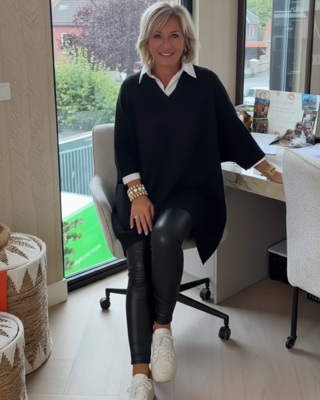 Camisola casual com mangas decoradas e estilo folgado