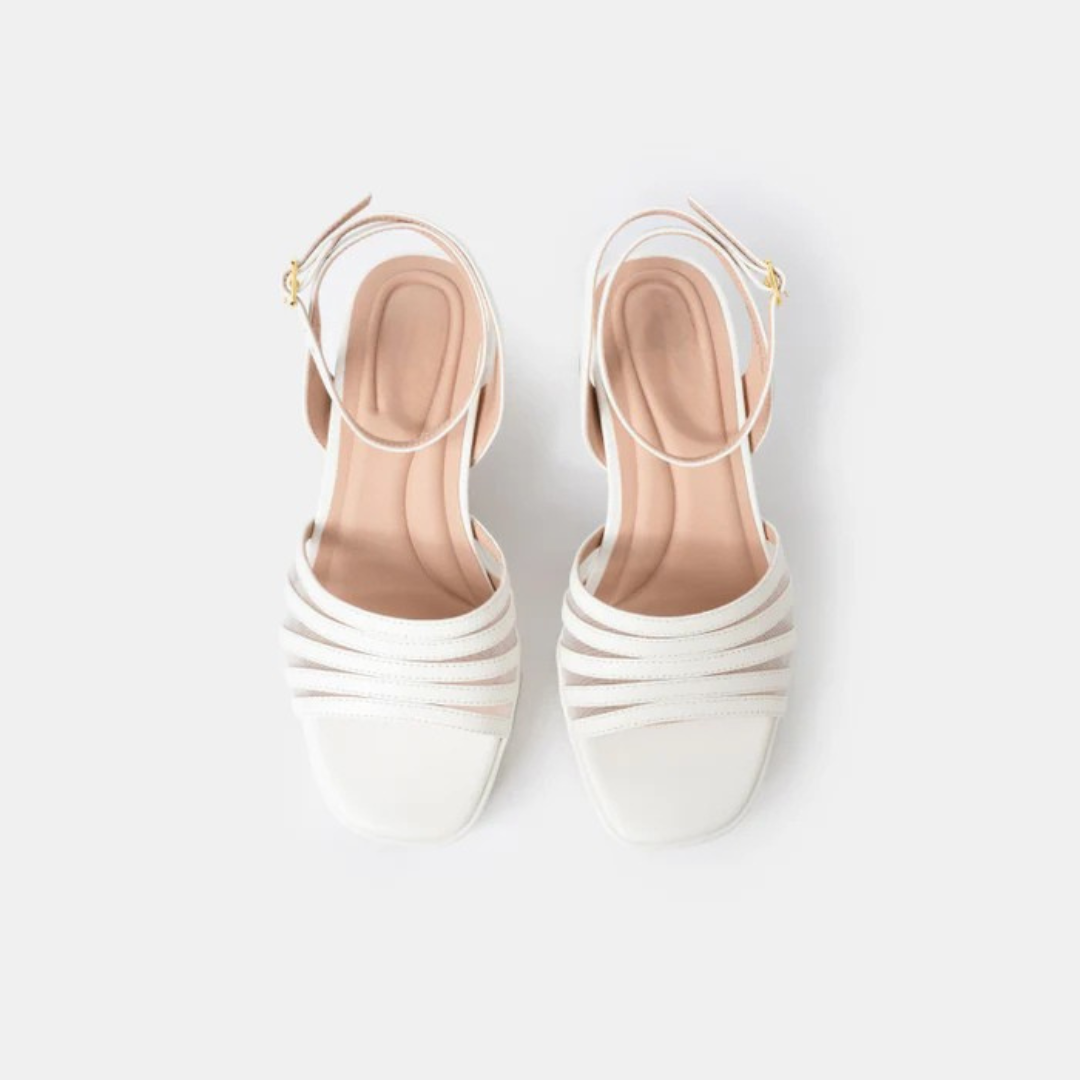 Sandálias com Plataforma e Tiras Cruzadas para um Estilo Confortável e Elegante