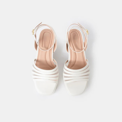 Sandálias com Plataforma e Tiras Cruzadas para um Estilo Confortável e Elegante