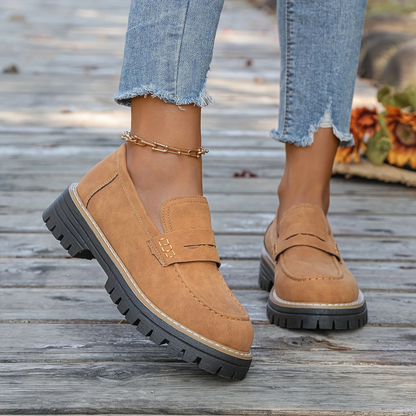 Mocassins clássicos para mulher com sola grossa antiderrapante