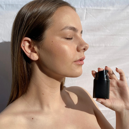 Base 5 em 1 com Efeito Iluminador Translúcido e Tipo Filtro (OFERTA 2X1)