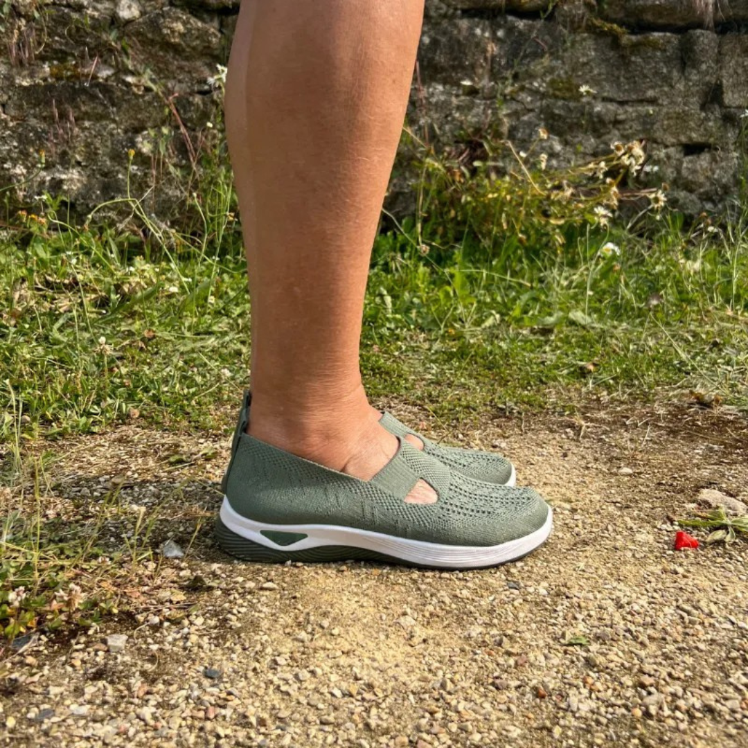 Sapatos ortopédicos confortáveis para mulher