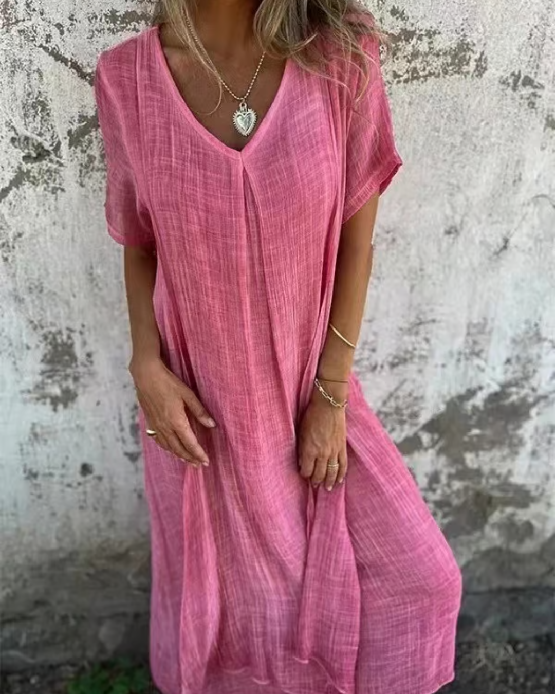 Vestido midi com decote em V em algodão e linho