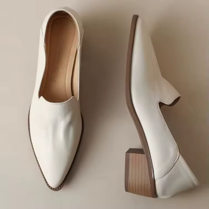 Sapatos Femininos de Salto Alto com Ponta de Lança