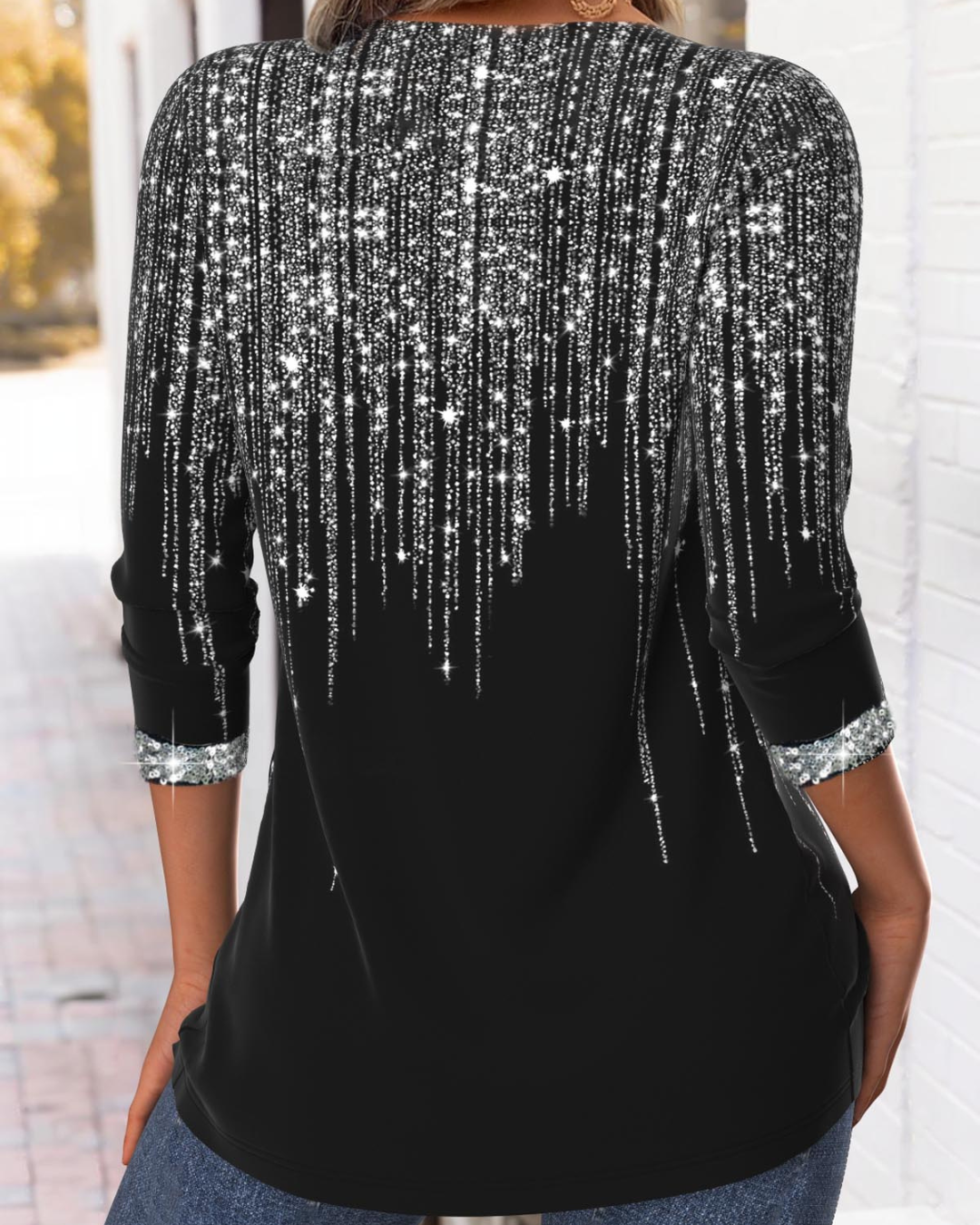 Camisa fluida com decote em V e detalhes brilhantes para mulher