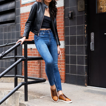 Tênis ergonômicos femininos em couro