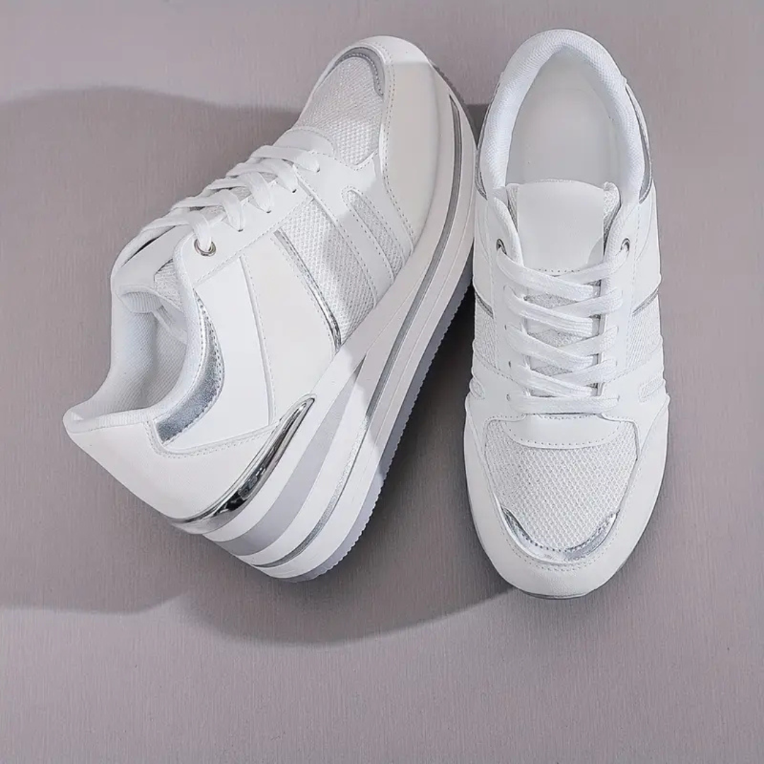 Sapatilhas com Plataforma e Detalhes Metálicos para um Estilo Moderno e Confortável