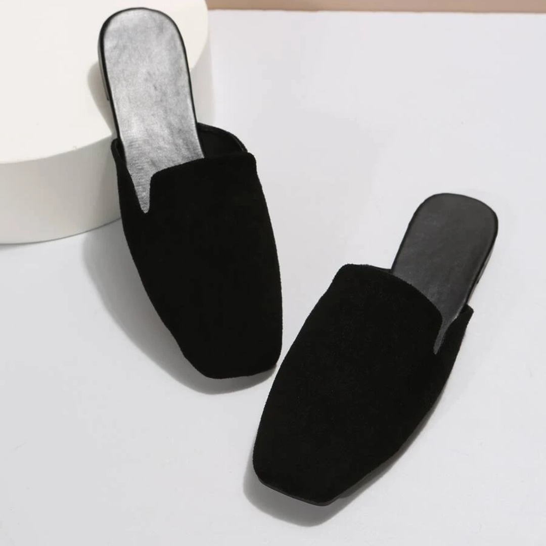 Sapatilhas de Camurça Preta para Mulher com Design Minimalista e Palmilha Almofadada