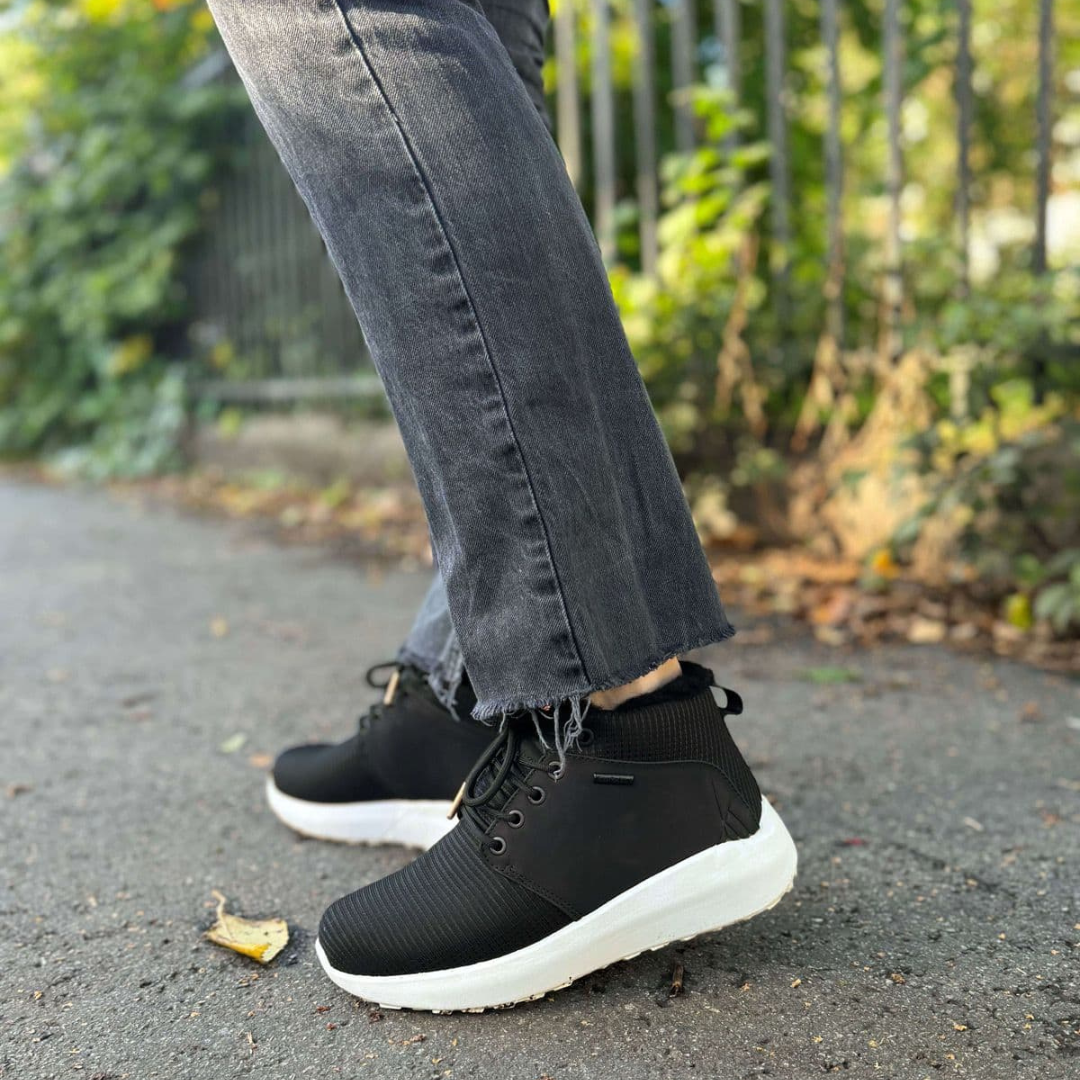 Sapatilhas de Cano Alto Madla Winter Terrain em Preto Carvão Mulher