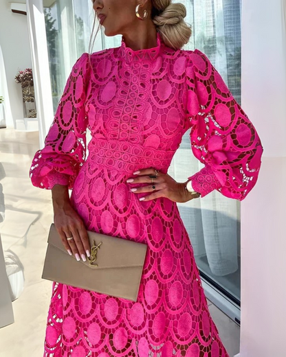Vestido longo de renda com mangas estilo farol